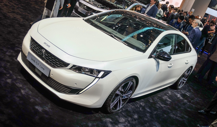 Új Peugeot a Passat ellen
