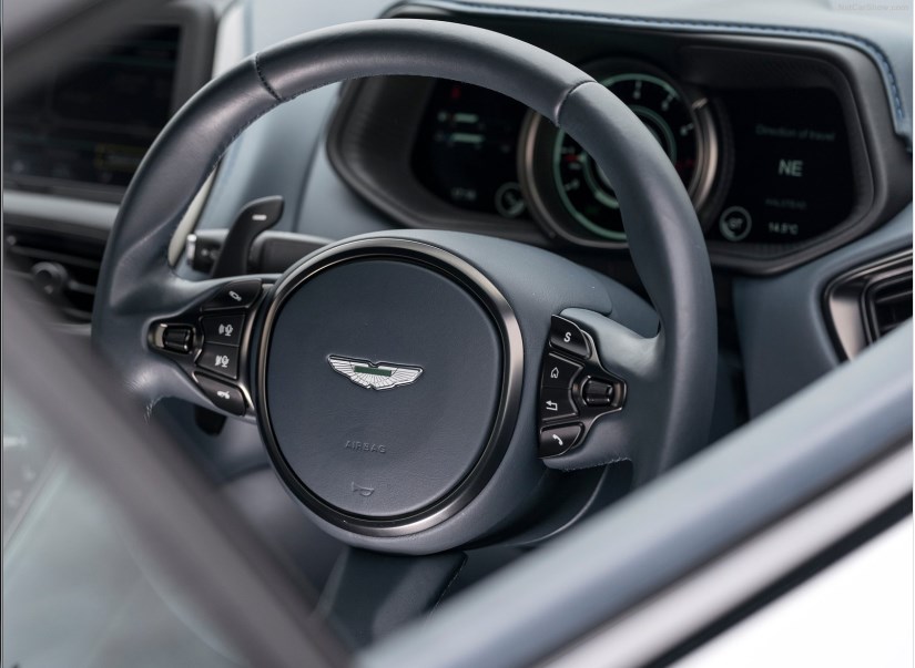 Aston_Martin-DB11_V8-2018-1600-51.jpg