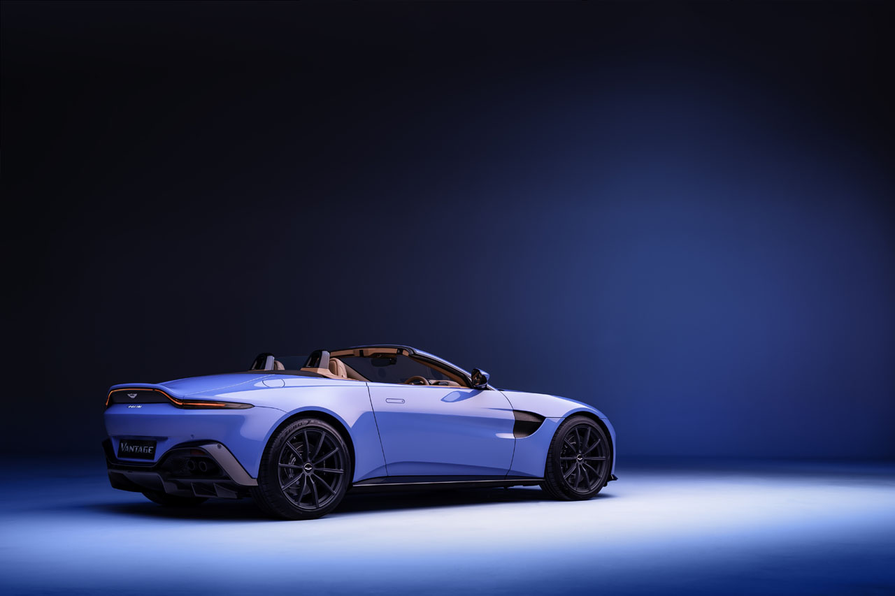 aston-martin-vantage-roadster-6..jpg